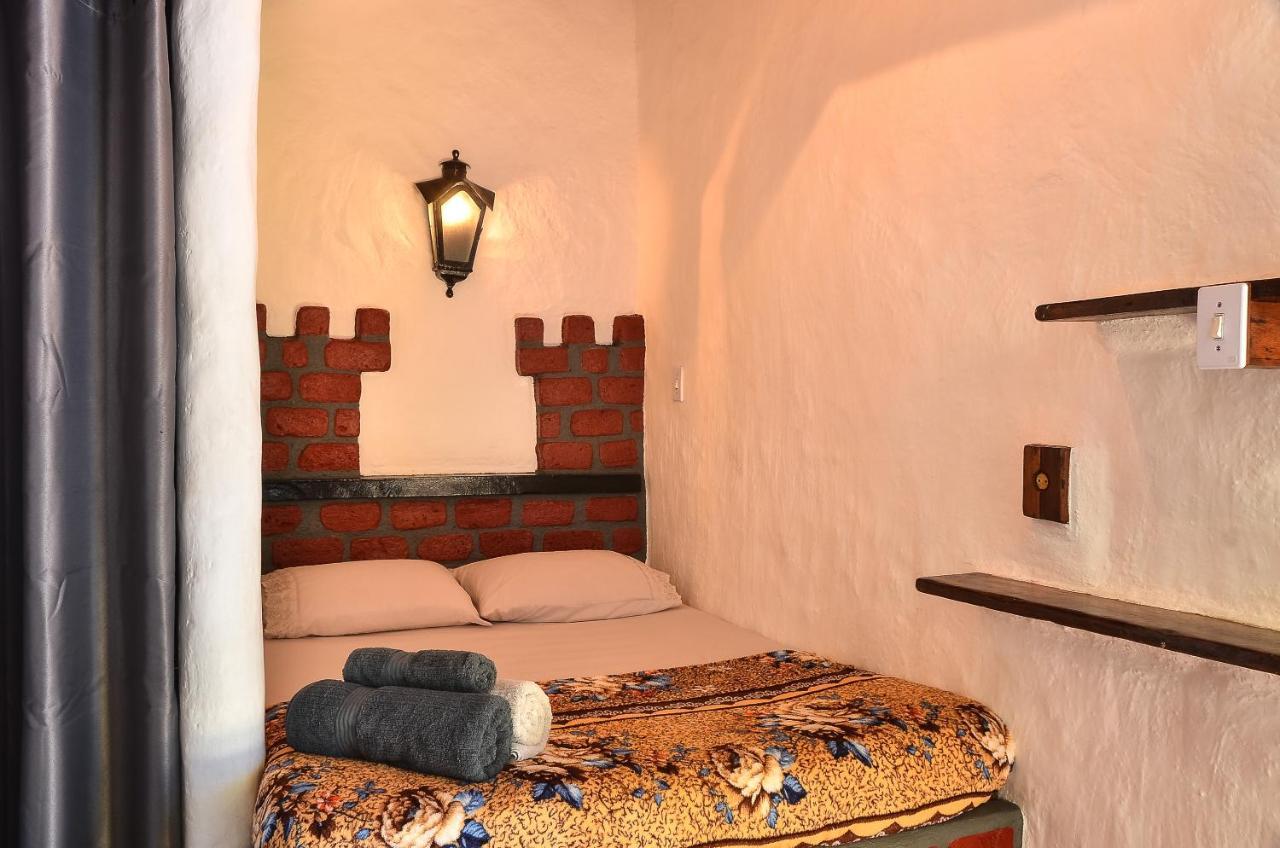 Ready Camp E Suites Da Cachoeira Vila do Abraao ภายนอก รูปภาพ