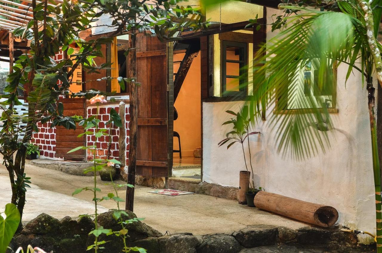 Ready Camp E Suites Da Cachoeira Vila do Abraao ภายนอก รูปภาพ