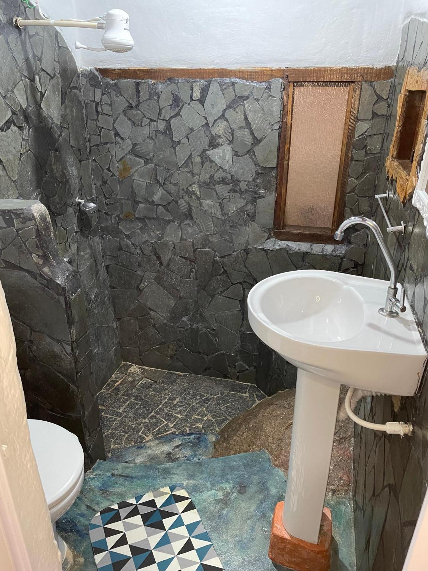Ready Camp E Suites Da Cachoeira Vila do Abraao ภายนอก รูปภาพ